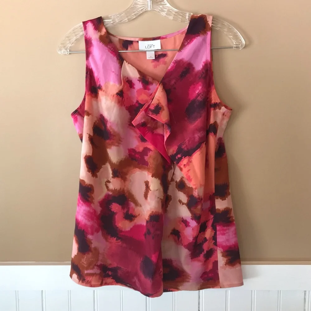 Ann Taylor Loft asymmetrical floral blouse, Size Small - Picture 3 of 7